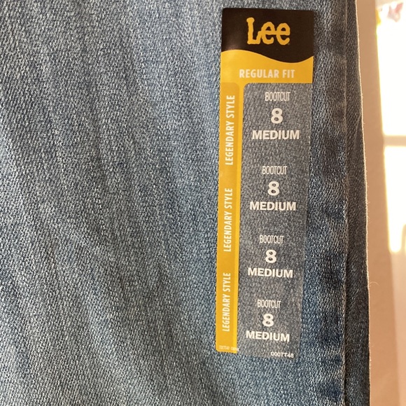 New Lee Regular Fit Bootcut mid rise jeans - Picture 5 of 11